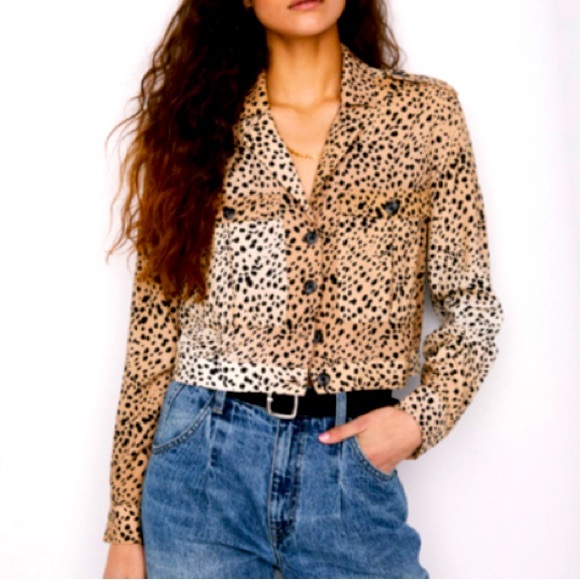 pistola Tops - Pistola Cropped Military Cheetah Print Button Up Size Medium